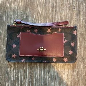 Coach Wristlet/Wallet star/logo pattern